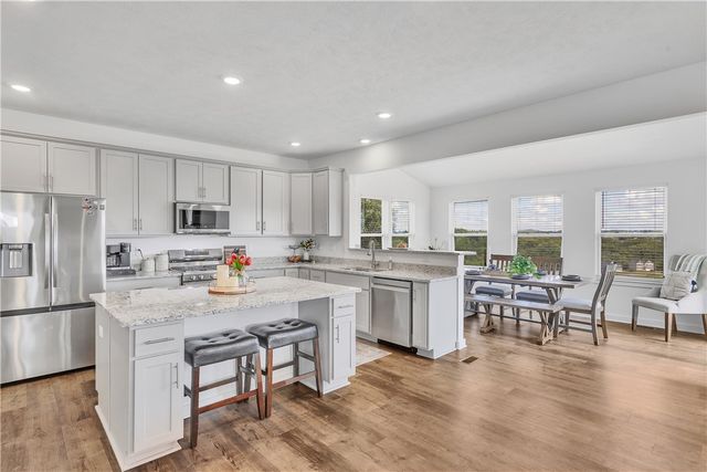 330 William Dr, Plum Boro, PA 15239