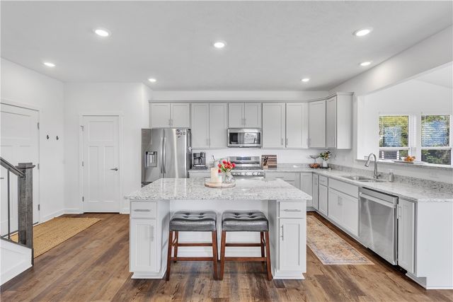 330 William Dr, Plum Boro, PA 15239