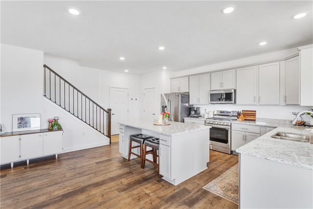 330 William Dr, Plum Boro, PA 15239