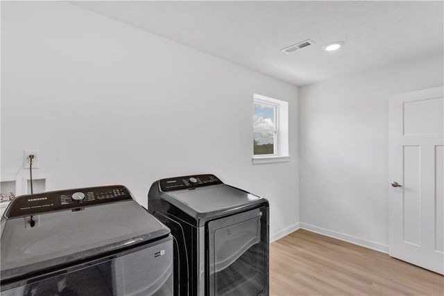 330 William Dr, Plum Boro, PA 15239
