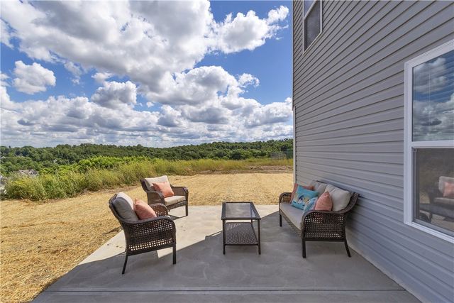 330 William Dr, Plum Boro, PA 15239