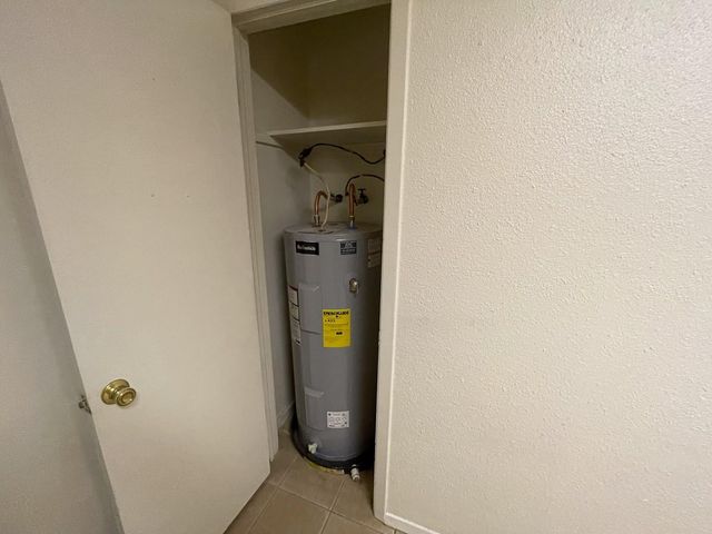 704 Cline, Huntsville, TX 77340