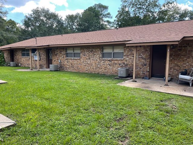 704 Cline, Huntsville, TX 77340