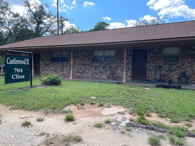 704 Cline, Huntsville, TX 77340