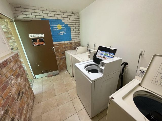 704 Cline, Huntsville, TX 77340