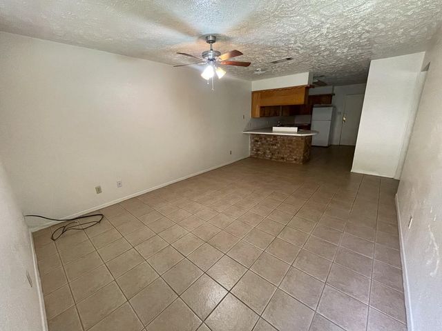 704 Cline, Huntsville, TX 77340