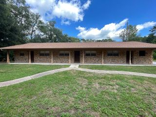 704 Cline, Huntsville, TX 77340
