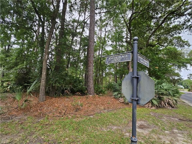 18 Anchorage Way, Beaufort, SC 29902