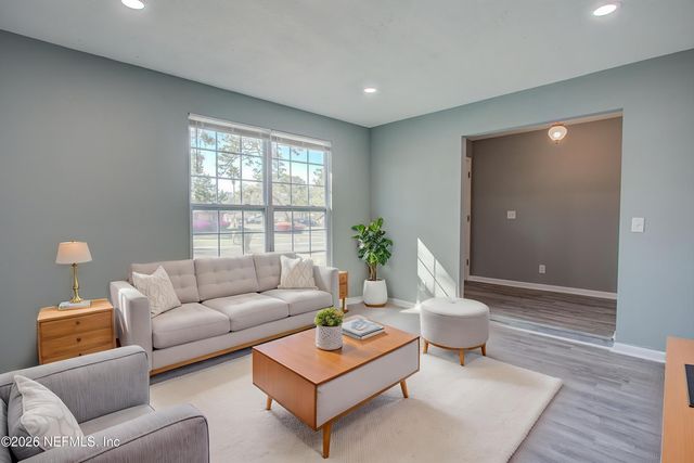 11537 MONTEGO BAY Drive W, Jacksonville, FL 32218