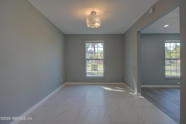 11537 MONTEGO BAY Drive W, Jacksonville, FL 32218