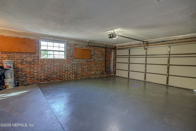 11537 MONTEGO BAY Drive W, Jacksonville, FL 32218