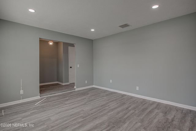 11537 MONTEGO BAY Drive W, Jacksonville, FL 32218