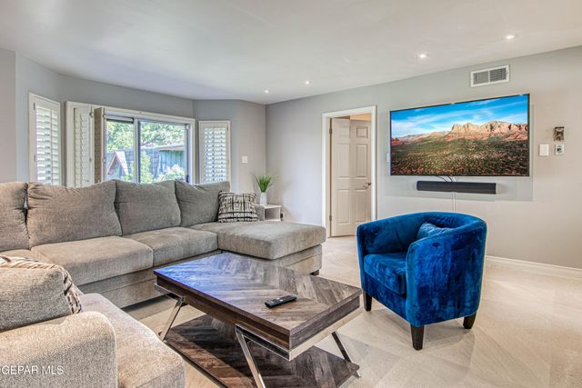 350 THUNDERBIRD Drive 50, El Paso, TX 79912