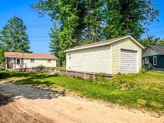 2657 Oak Street, Harrison, MI 48625