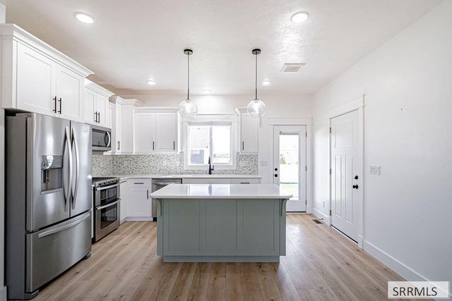 769 Wilshire Place, Idaho Falls, ID 83402