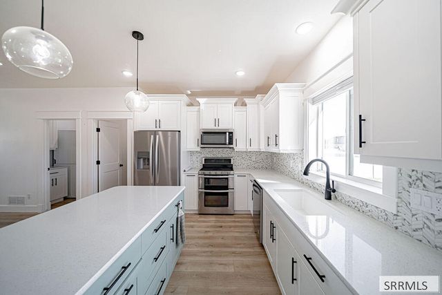 769 Wilshire Place, Idaho Falls, ID 83402