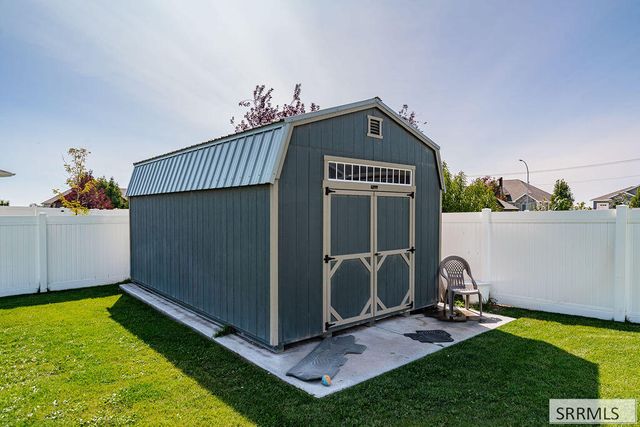 769 Wilshire Place, Idaho Falls, ID 83402