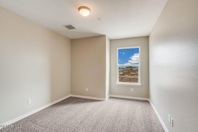 221 Bonnie Trail, Santa Teresa, NM 88008