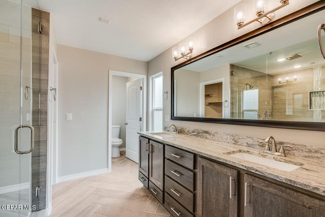 221 Bonnie Trail, Santa Teresa, NM 88008