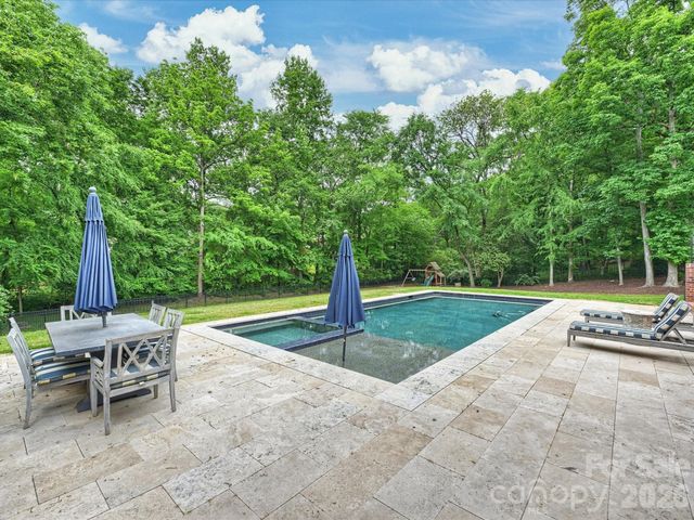 4017 Moorland Drive, Charlotte, NC 28226