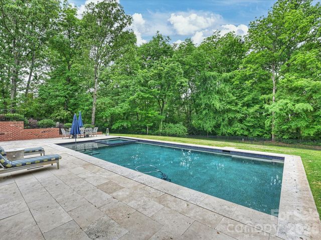 4017 Moorland Drive, Charlotte, NC 28226