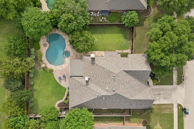 1420 Oakwood Court, Flower Mound, TX 75028