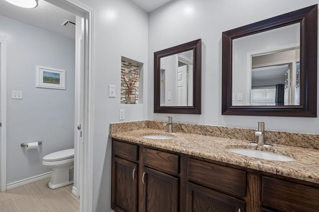 1420 Oakwood Court, Flower Mound, TX 75028