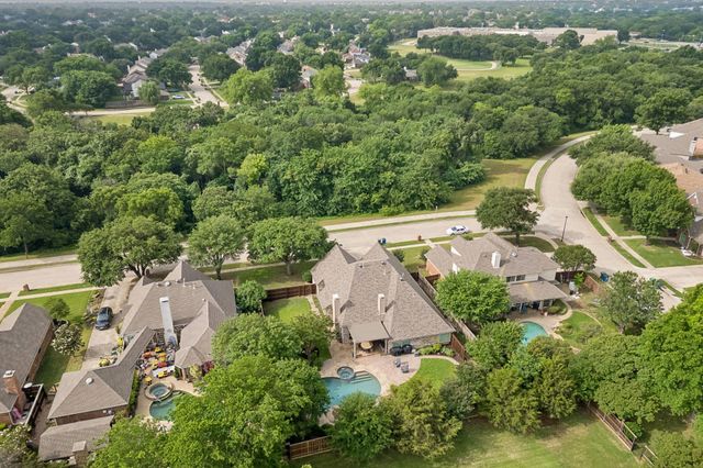 1420 Oakwood Court, Flower Mound, TX 75028