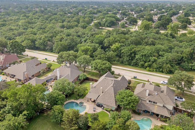 1420 Oakwood Court, Flower Mound, TX 75028