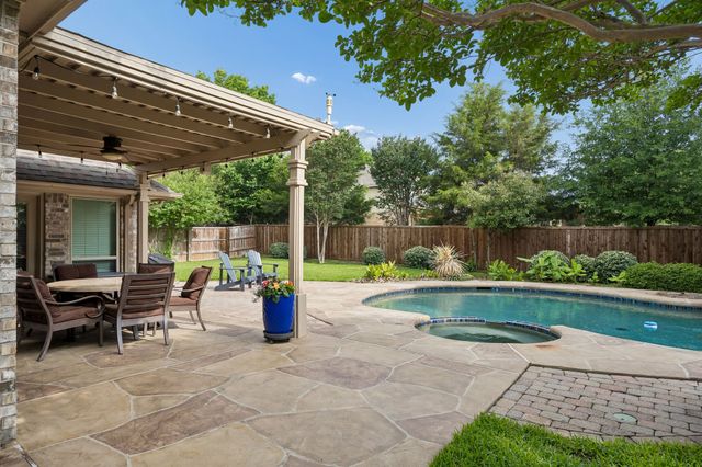 1420 Oakwood Court, Flower Mound, TX 75028