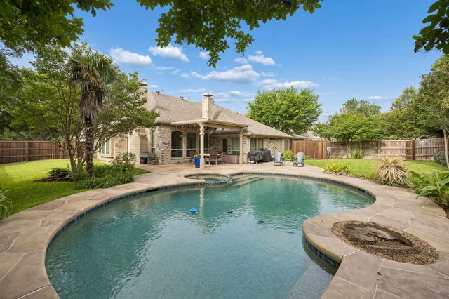 1420 Oakwood Court, Flower Mound, TX 75028