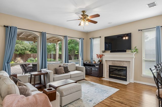 1420 Oakwood Court, Flower Mound, TX 75028