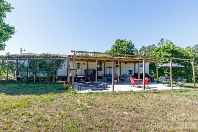 1283 Countryside Drive, Blackstock, SC 29014