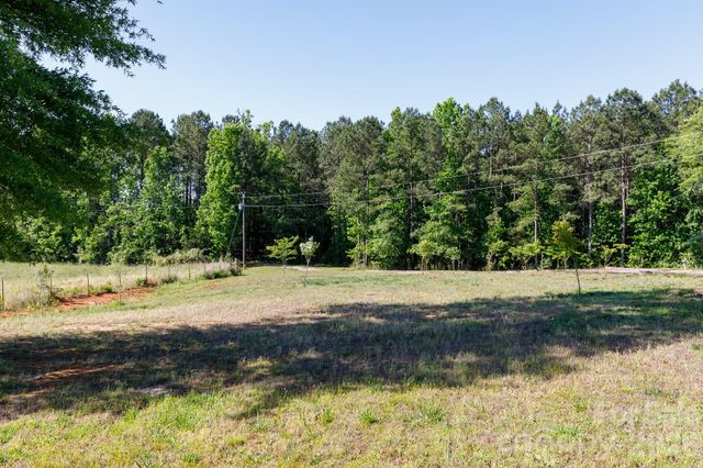 1283 Countryside Drive, Blackstock, SC 29014