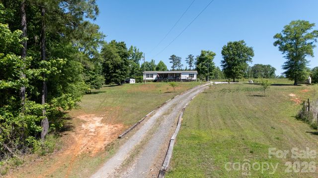 1283 Countryside Drive, Blackstock, SC 29014