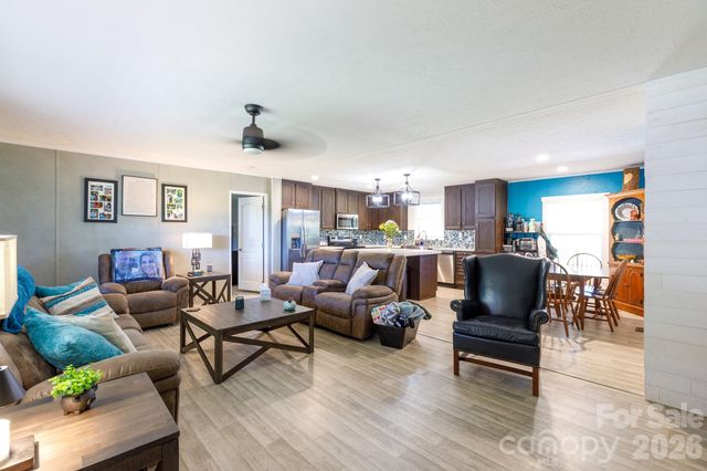 1283 Countryside Drive, Blackstock, SC 29014
