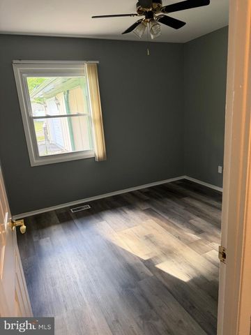 72 EDGE LN, Willingboro, NJ 08046
