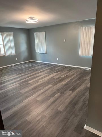 72 EDGE LN, Willingboro, NJ 08046