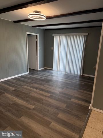 72 EDGE LN, Willingboro, NJ 08046