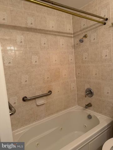 72 EDGE LN, Willingboro, NJ 08046