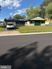 72 EDGE LN, Willingboro, NJ 08046