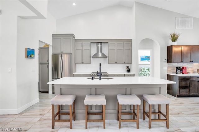 1629 El Dorado PKWY W, Cape Coral, FL 33914