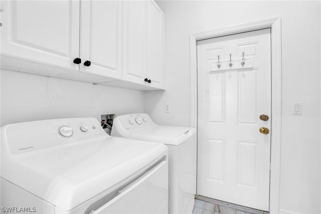 1629 El Dorado PKWY W, Cape Coral, FL 33914