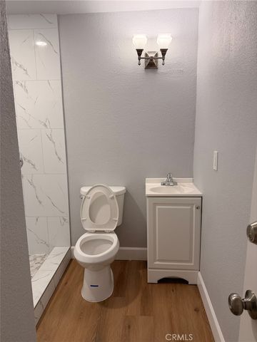 10255 California, South Gate, CA 90280