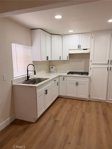 10255 California, South Gate, CA 90280