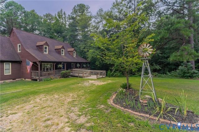 19321 River Rd, Chesterfield, VA 23838