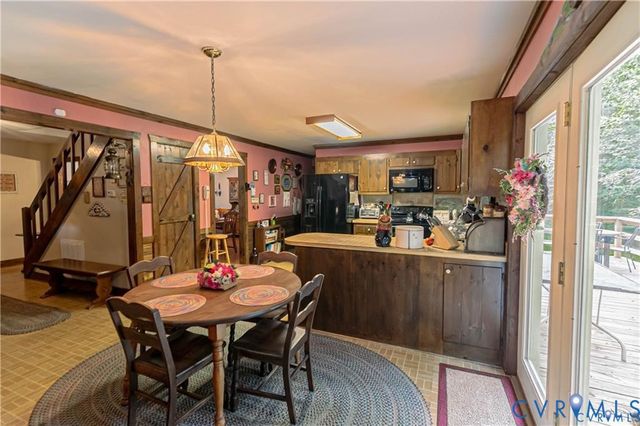 19321 River Rd, Chesterfield, VA 23838