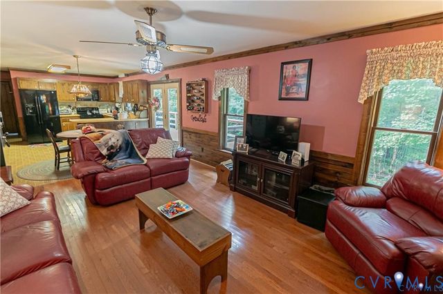 19321 River Rd, Chesterfield, VA 23838