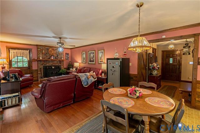 19321 River Rd, Chesterfield, VA 23838