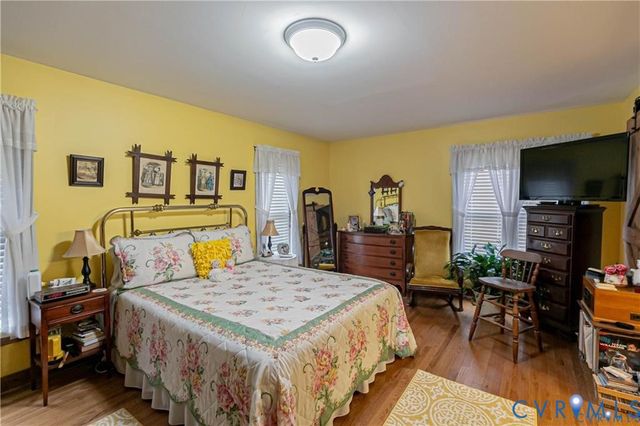 19321 River Rd, Chesterfield, VA 23838